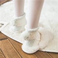 毛绒袜子女冬季加厚加绒中筒袜可爱居家睡眠珊瑚绒地板袜保暖秋冬