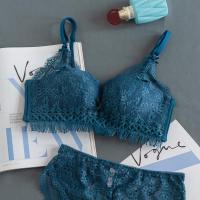 内衣套装女无钢圈小胸聚拢收副乳厚款文胸调整型性感蕾丝女士胸罩