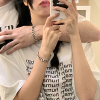 馨帮帮2021新款时尚手饰手环韩系百搭气质个性小众设计情侣手链女