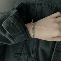 钛钢不色古巴链条男女情侣手链INS简约个性百搭潮流气质冷淡风