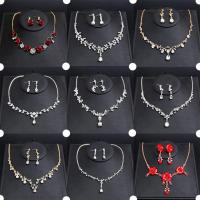 新款结婚首饰新娘耳环项链两件套装婚纱礼服饰品韩式超闪水钻配饰