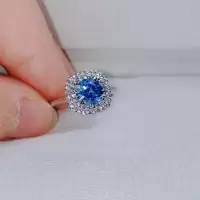 镀18K白金蓝色海洋高碳钻石戒指女轻奢满钻仿真宝石戒指ins风饰品