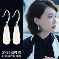 925纯银天然玛瑙耳环女玉质18K耳坠2021年新款潮夏季冰种玉耳饰品