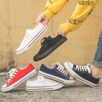 2020新款低帮帆布鞋女学生韩版休闲平底板鞋黑白色原宿运动鞋子女