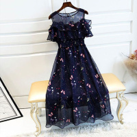 碎花雪纺连衣裙女夏2020新款流行露肩修身显瘦气质大码收腰长裙子