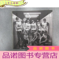 正 九成新韩文书:EXO 02 REPACKAGE[LOVE ME RIGHT] 专辑 24开 附