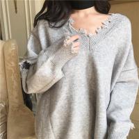 尤柯鸟(yoekbird) 新春优惠时尚韩潮 港味chic风韩版磨洞宽松慵懒风不规则毛边V领毛衣
