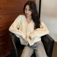 尤柯鸟(yoekbird) 新春优惠时尚韩潮 温柔V领麻花针织毛衣灯笼袖纯色开衫外套女