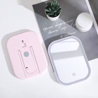 美妆三色灯光日光灯化妆镜子led带灯折叠台式壁挂贴墙充电式旅行