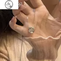 JiMi三秒心动莫比乌斯环项链女2023年新款轻奢小众跳动的心锁骨链简约