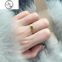 JiMi金色鱼鳞戒指女时尚百搭素戒钛钢圆片食指环不掉色新款首饰品