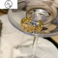 JiMiD家同款字母金色戒指轻奢小众设计高级感女食指锆石装饰开口指环
