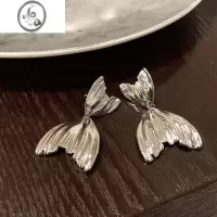 JiMi金属冷淡风褶皱鱼尾造型耳钉欧美个性设计感耳环简约小众气质耳饰