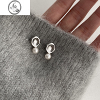 JiMiDOUDOUSTORE珍珠白925银针几何设计感耳钉女白色珍珠小巧耳环耳饰