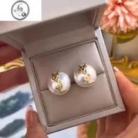 JiMi字母珍珠法式耳钉女气质名媛小香风耳环独特复古设计感显脸小耳饰