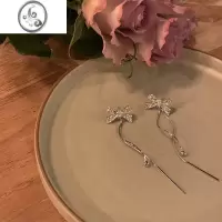 JiMi[蜜桃茶]蝴蝶结流苏耳环女2023新款小众设计感高级耳夹耳坠