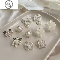 JiMi白色花朵耳夹女无耳洞超仙高级感珍珠耳环女2023年新款潮耳挂耳饰