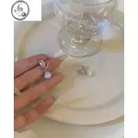 JiMi猫眼石爱心耳环轻奢小众耳钉设计感高级耳饰女无耳洞蚊香盘耳夹
