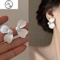 JiMi白茶白茶 复古法式珍珠花朵耳环轻奢高级感设计仙气质简约ins耳钉