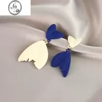 JiMi克莱因蓝色个性不对称鱼尾耳环高级感夸张气质蚊香盘无耳洞耳夹女