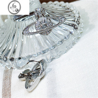 JiMi阿木家西太后宇宙土星微镶锆石小众气质欧美时尚无耳洞蚊香盘耳夹