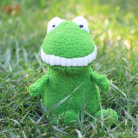 ins超丑网红丑萌娃娃猪玩偶公仔可爱毛绒微笑大牙呲牙新年 浅绿色青蛙 中号全长40cm