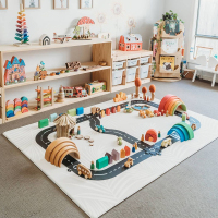 儿童玩具男孩2021年新款汽车轨道拼装积木拼图蒙氏早教赛车搭建女