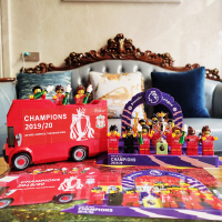 足球人仔利物浦周边1920英超夺冠纪念品积木模型拼装玩具立体拼图