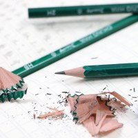 铅笔48支套装 牌101绘图铅笔2B考试美术用品素描画笔儿童小学生用文具写字学习HB铅笔 HB(12支)送卷笔刀+橡皮