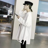 2020春新款宽松下摆破洞长袖圆领白色t恤女学生中长款内搭打底衫