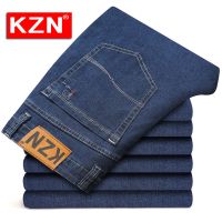 kzn秋冬厚款弹力男士牛仔裤男宽松直筒大码休闲中青年男裤子