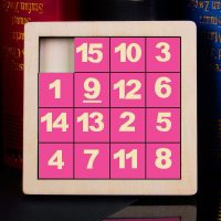 木制华容道拼图玩具早教数字小学生成人三国数学榉木益智儿童玩具 粉色华容道