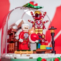 。钢铁侠积木书iron book托尼s牌纪念手册MK85全套玩具人仔拼装模 圣诞老人钢铁侠的旋转小屋