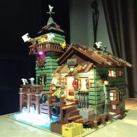 兼容乐高城市街景渔夫小屋老渔店成人高难度模型拼装积木男孩玩具 旗舰版渔夫小屋+豪华灯组