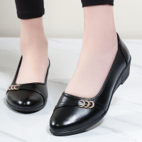 XeeJee2020春秋新款妈妈鞋单鞋软底坡跟中老年人皮鞋休闲工作鞋女鞋