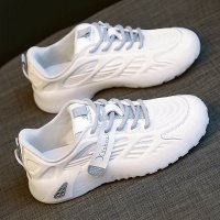 些久运动鞋女2021夏季新款网红百搭网面薄款透气鞋子跑步ins小白老爹