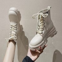 些久马丁靴女潮ins酷2021秋季新款厚底中筒靴瘦瘦靴白色增高短靴女鞋