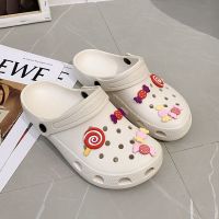 洞洞鞋女平底包头防滑外穿软厚底沙滩少女学生韩版凉鞋女夏季拖鞋威珺