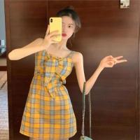 大码宽松显瘦连衣裙新款夏季网红格子少女学生减龄时尚仙女吊带裙威珺