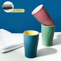 洗漱杯刷牙杯三口之家套装漱口杯家用简约情侣一对创意牙桶杯子 三口之家[送3牙刷]