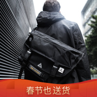 男士潮流单肩包休闲帆布斜挎包男潮牌大容量机能风男式斜跨背包韩版休闲学生书包运动死飞差包