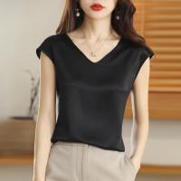 2022夏季新款冰丝缎面V领短袖上衣女大码宽松T恤女士打底背心