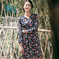 布符秋冬新款 V领印花长袖中长款气质复古修身显瘦收腰连衣裙