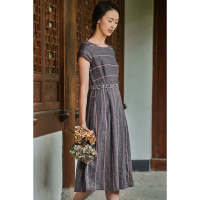 布符2020春夏原创新款圆领复古气质流行温柔时尚洋气绣花连衣裙女