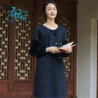 布符秋新款中长款宽松贴布绣拼接文艺刺绣圆领长袖连衣裙女