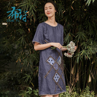 我布2020春夏原创新款宽松时尚洋气气质优雅休闲拼贴圆领连衣裙女