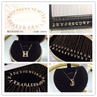 18k彩金钻石项链正品专柜四叶草葫芦小蛮腰H路心型网红款彩虹戒子流光天石记素链字母