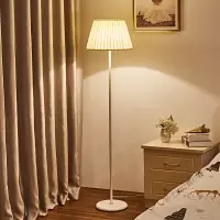 苏宁放心购 落地灯客厅书房卧室led床头灯网红主播温馨简约现代立式台灯