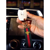 适用奔驰c200l钥匙套glc260女a级e级b扣cla奔驰钥匙包s级gla壳amg BC亮白色+蜜蜂链