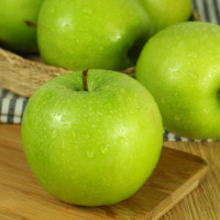 2500g 60mm(含)-65mm(不含) 青苹果新鲜水果应当季酸甜时令丑萍果富士整箱